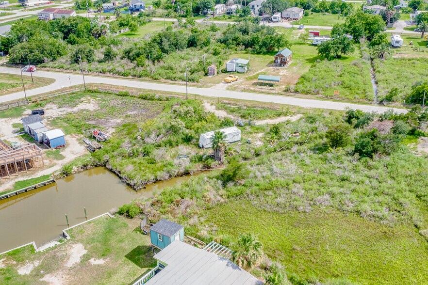 More Photos Of 0 Swan St, Hitchcock Land For Sale