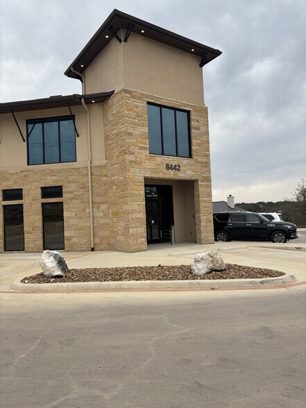 More Photos Of 6442 FM 306, New Braunfels Medical For Lease