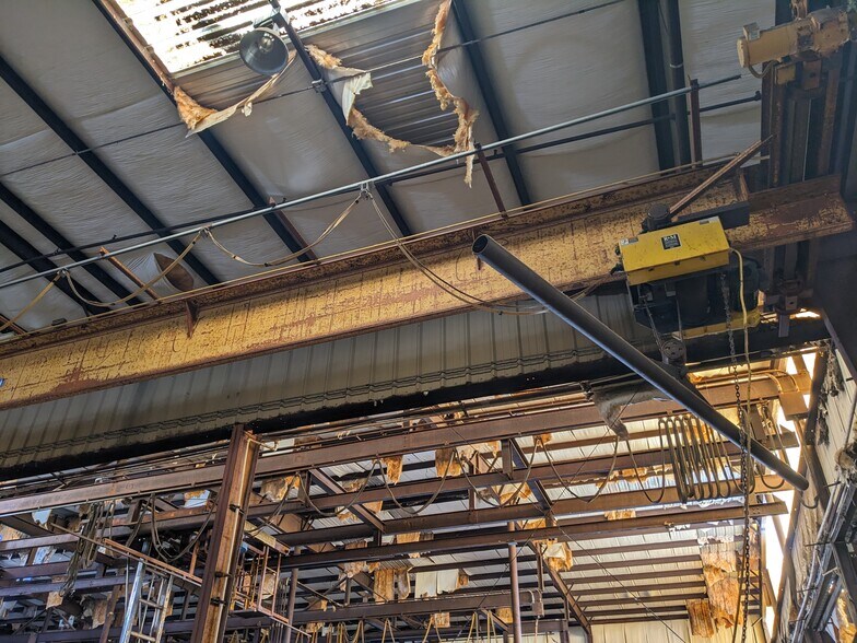 More Photos Of 314 N Maple St, Adel Manufacturing For Sale