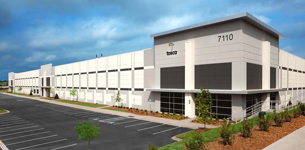 More Photos Of 7224 Statesville Rd, Charlotte Unknown For Lease