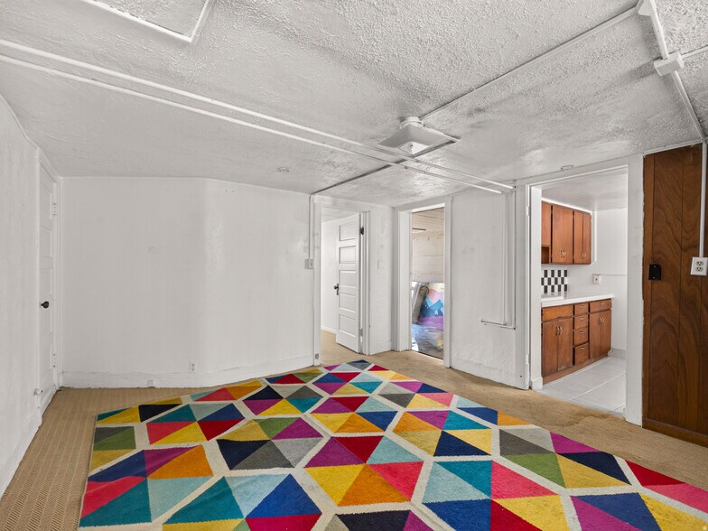 More Photos Of 457 E 100 S, Provo Apartments For Sale