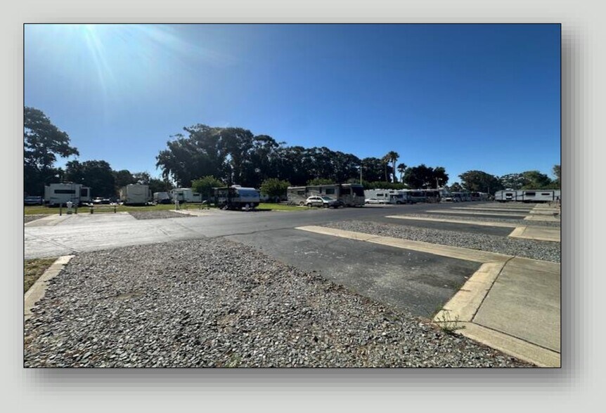 More Photos Of 16814 California 160, Rio Vista Trailer Camper Park For Sale