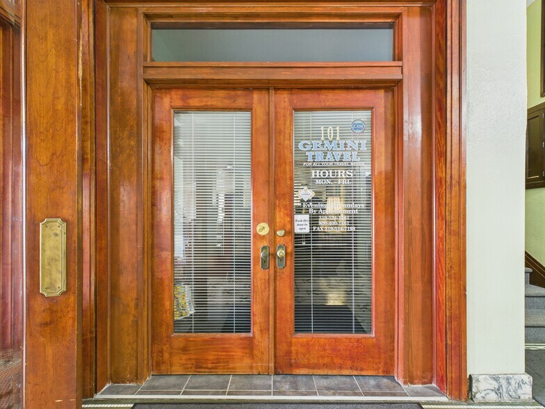 More Photos Of 619 Blondeau St, Keokuk Office For Sale