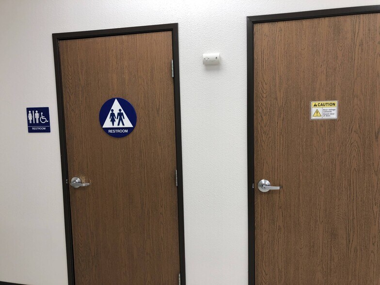 More Photos Of 3684-3686 Sonoma Blvd, Vallejo General Retail For Lease