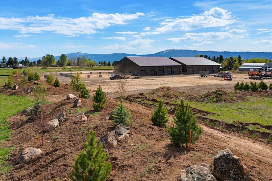 More Photos Of 39 Sunbridge Dr, McCall Self Storage For Sale