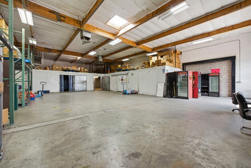 More Photos Of 13310 Ralston Ave, Sylmar Warehouse For Sale