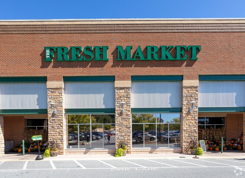 More Photos Of 2510-2520 Quarry Lake Dr, Baltimore Unknown For Lease