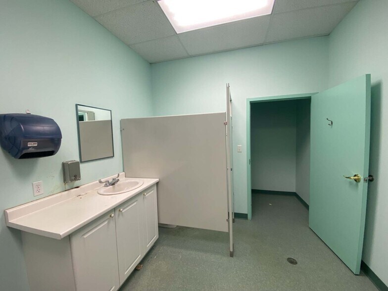 More Photos Of 130 Elm St, Sudbury Office For Lease