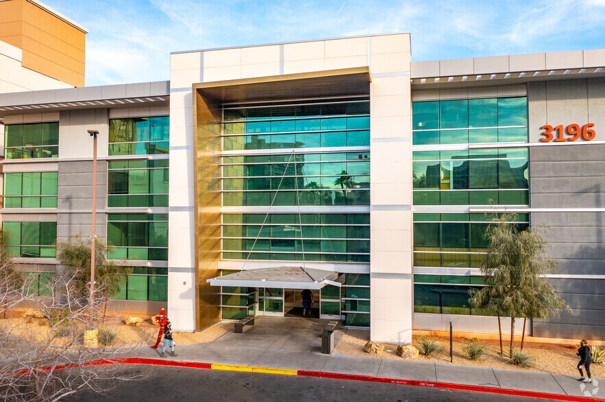 More Photos Of 3196 S Maryland Pky, Las Vegas Medical For Lease