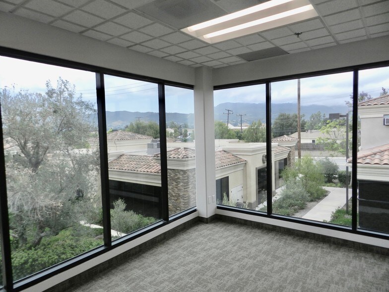More Photos Of 3175 Old Conejo Rd, Thousand Oaks Medical For Sale