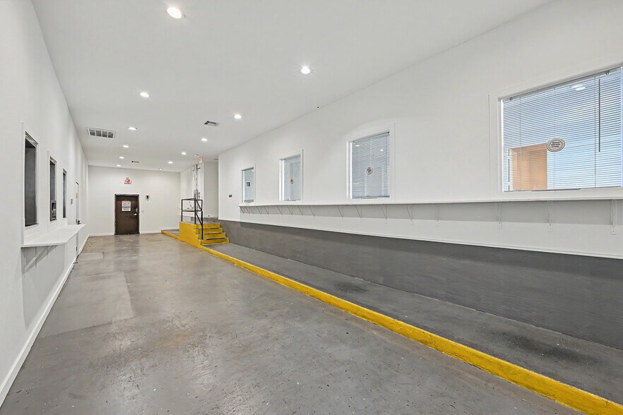 More Photos Of 4201 Langley Rd, Houston Warehouse For Lease