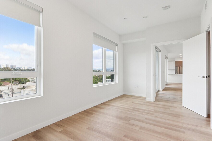 More Photos Of 9900 Venice Blvd, Culver City Apartments For Lease