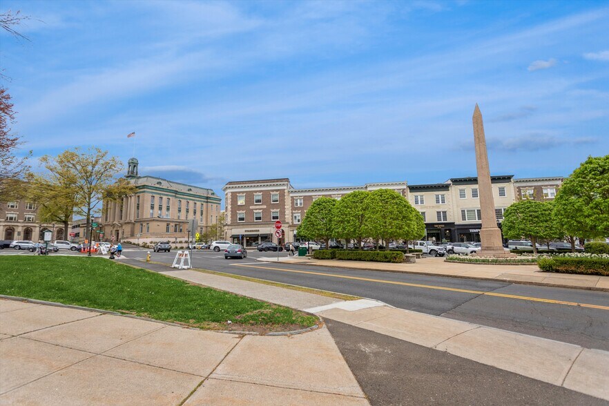 More Photos Of 37 Arch St, Greenwich Office For Sale