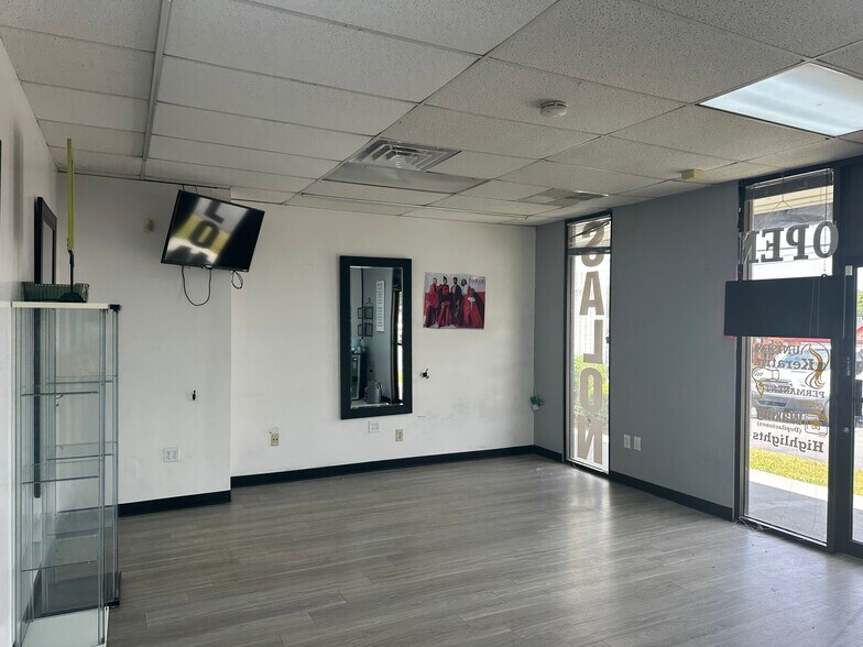 More Photos Of 6185 Buford Hwy, Peachtree Corners Office For Lease