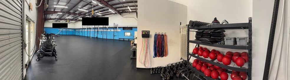 More Photos Of 1090 Innovation Ave, North Port Flex For Lease