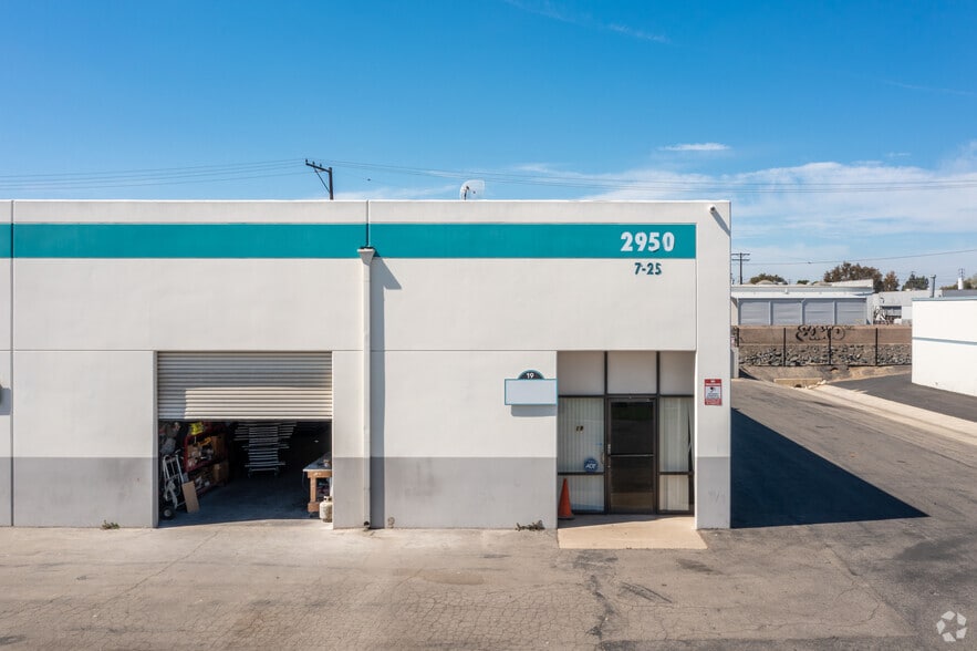 More Photos Of 3301-3321 W Warner Ave, Santa Ana Warehouse For Lease
