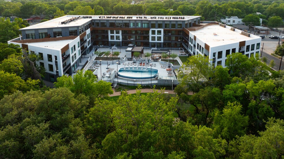 More Photos Of 2209 S First St, Austin Apartments For Sale