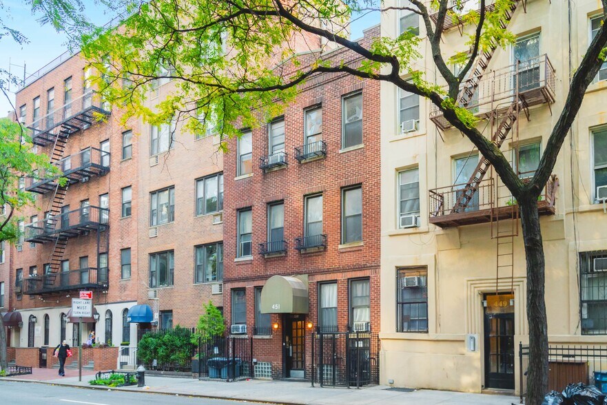 More Photos Of 451 W 43rd St, New York Multifamily For Sale