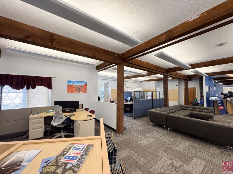 More Photos Of 150 Capital Dr, West Springfield Office For Sale