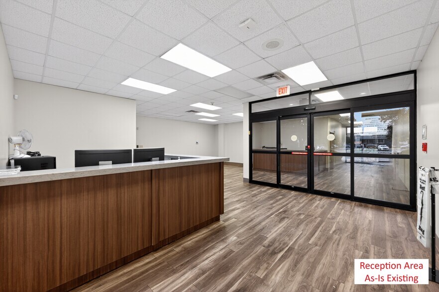 More Photos Of 9250 Amberton Pky, Dallas Flex For Lease