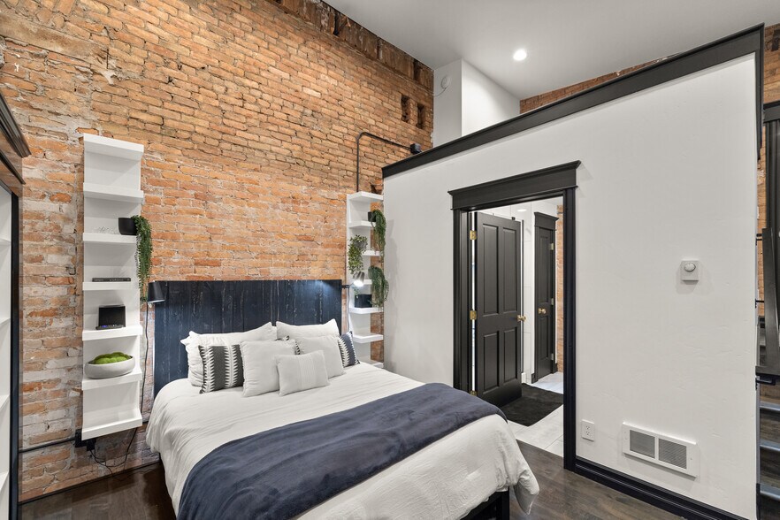 More Photos Of 30-50 2nd St E, Kalispell Office Residential For Sale