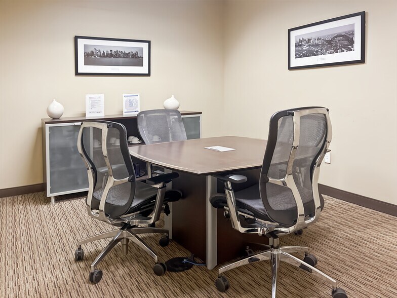 More Photos Of 1 Meadowlands Plz, East Rutherford Coworking Space