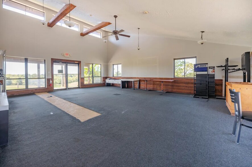 More Photos Of 245 Tanglewood Ct, Taylorsville General Retail For Sale