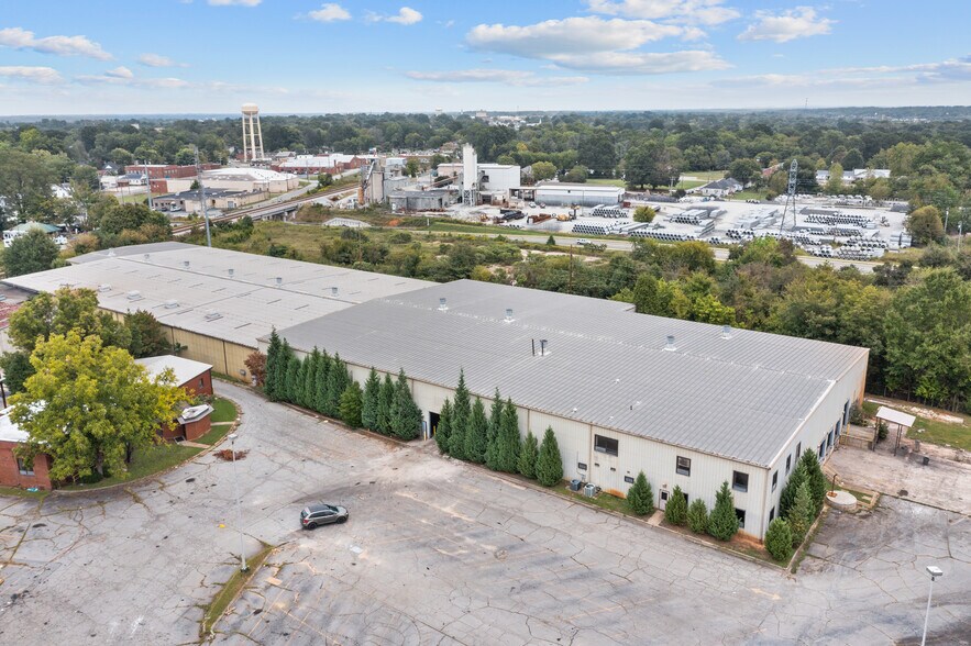 More Photos Of 1820 Martin Luther King Jr Ave, Salisbury Distribution For Lease