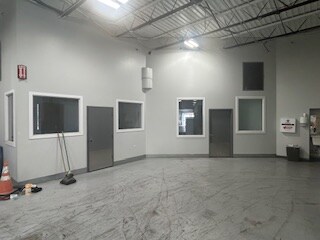 More Photos Of 3104 S Homan Ave, Chicago Warehouse For Lease