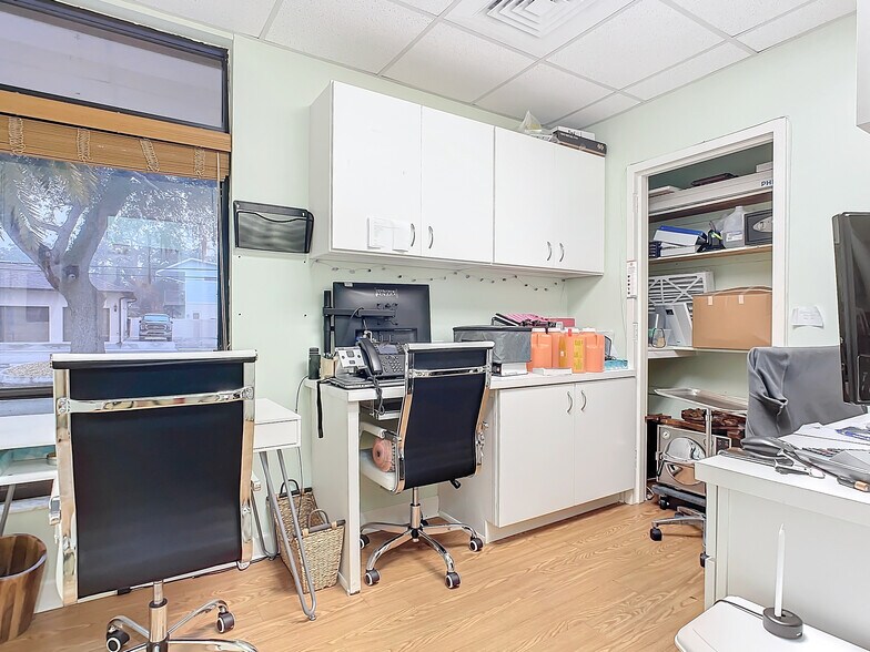 More Photos Of 405 Downing St, New Smyrna Beach Medical For Sale