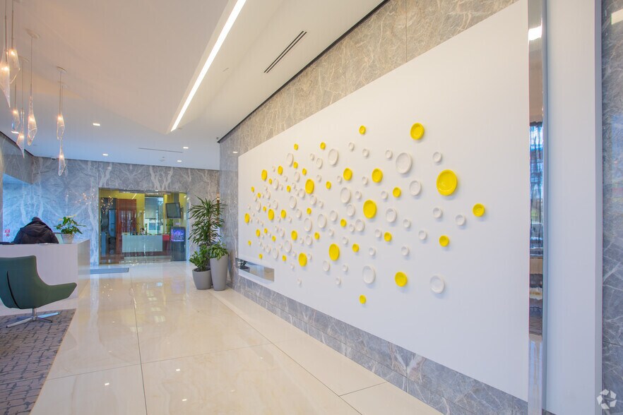 More Photos Of 4131 N Central Expy, Dallas Office For Lease