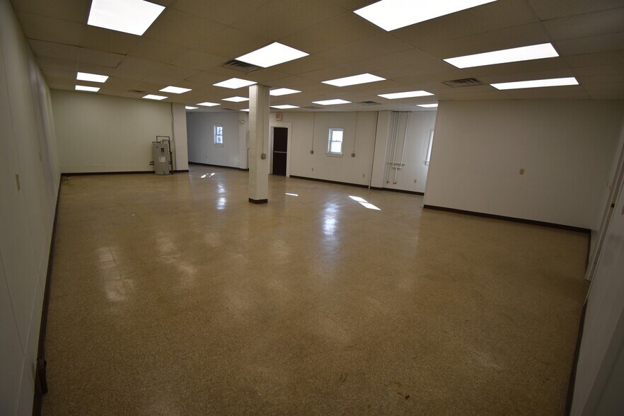 More Photos Of 1710-1728 Butler St, Easton Unknown For Lease