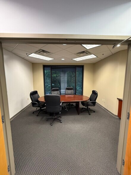 More Photos Of 1880 W Oak Pky, Marietta Loft Creative Space For Lease