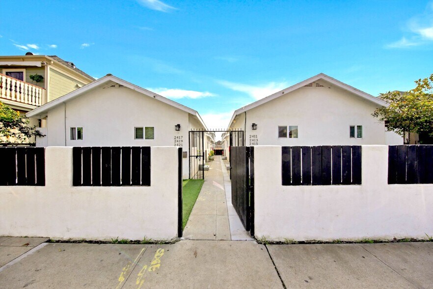 Primary Photo Of 2411-2421 L St, San Diego Apartments For Sale