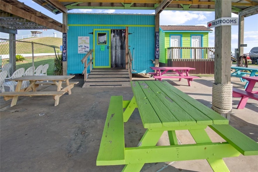More Photos Of 2061 Highway 87, Port Bolivar Amusement Park For Sale