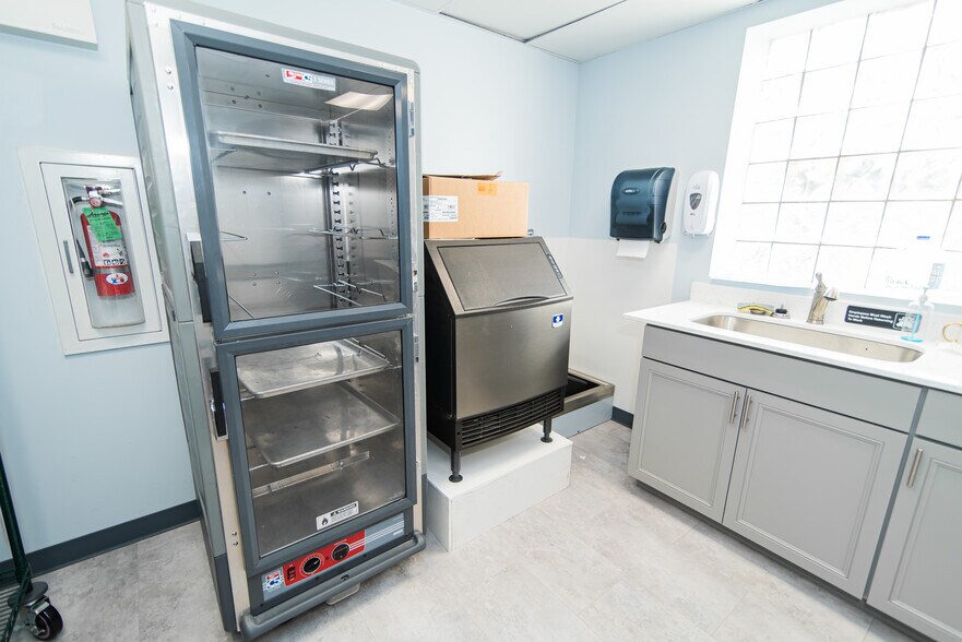 More Photos Of 1616 Orthodox St, Philadelphia Schools For Sale