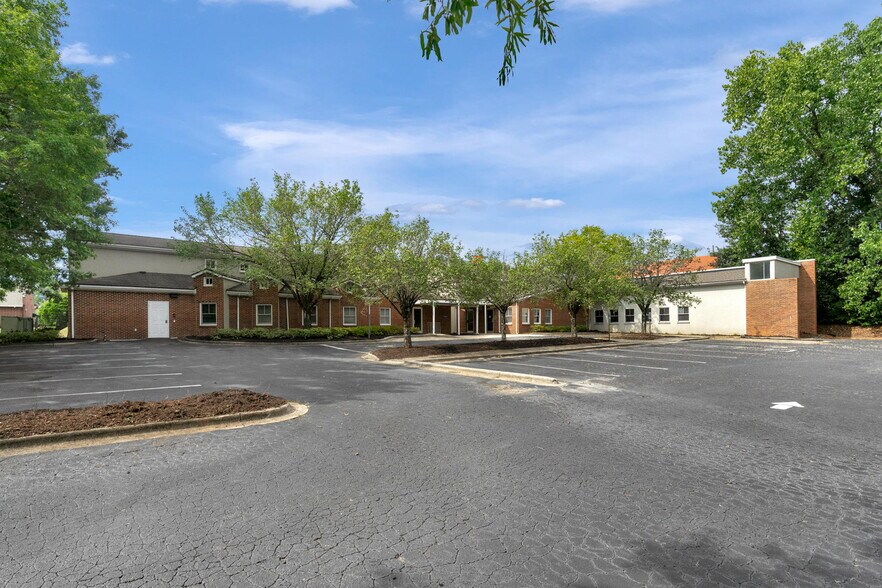 More Photos Of 1201-1203 Colonial Commons Ct, Lancaster Medical For Lease