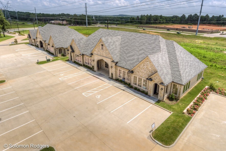 More Photos Of 6115 New Copeland Rd, Tyler Medical For Sale