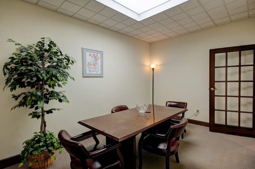 More Photos Of 1908 W Allen St, Allentown Office For Lease