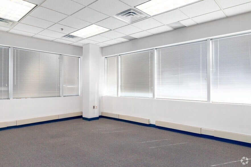 More Photos Of 80 Cottontail Ln, Somerset Office For Sale