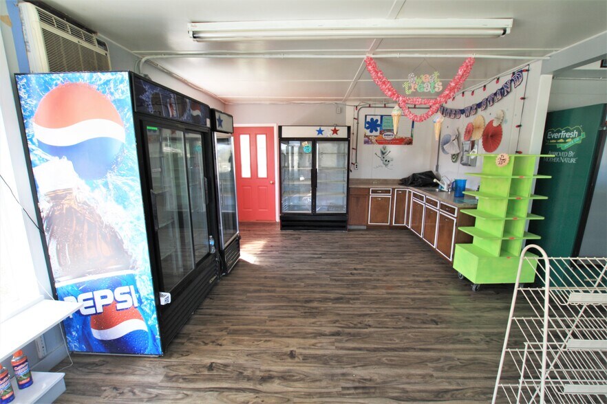 More Photos Of 5106 S Dundas Rd, Beaverton Trailer Camper Park For Sale