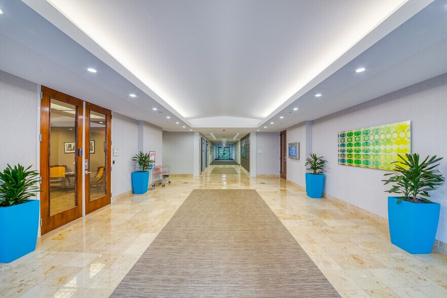 More Photos Of 2100 Powers Ferry Rd SE, Atlanta Unknown For Lease