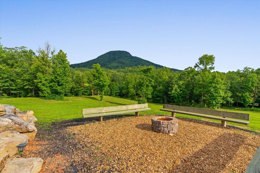 More Photos Of 2948 Holly Creek Cool Sprgs Rd, Chatsworth Specialty For Sale