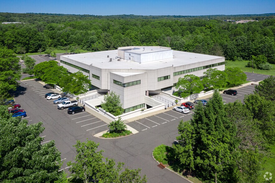 More Photos Of 645 Martinsville Rd, Bernards Township Office For Lease