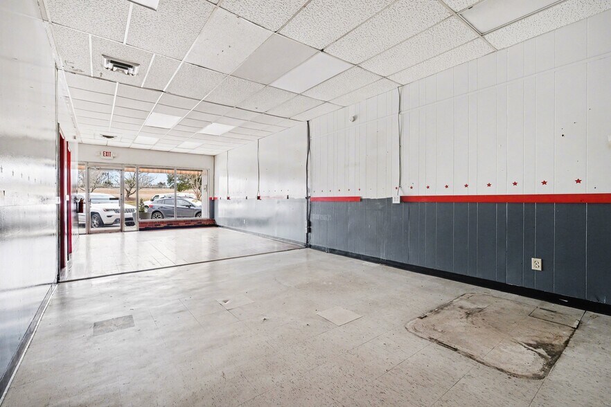 More Photos Of 136 W Virginia Ave, Bessemer City Storefront Retail Office For Sale