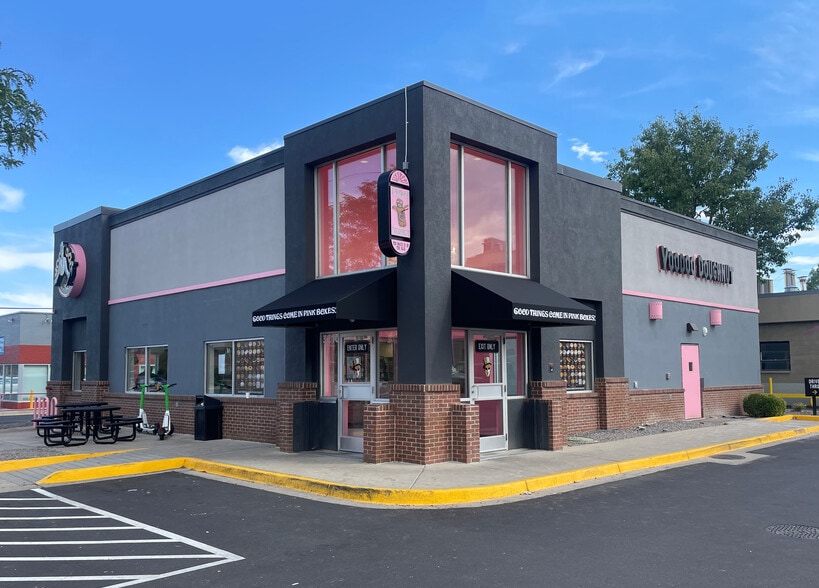 Primary Photo Of 3210 Arapahoe Ave, Boulder Fast Food For Lease
