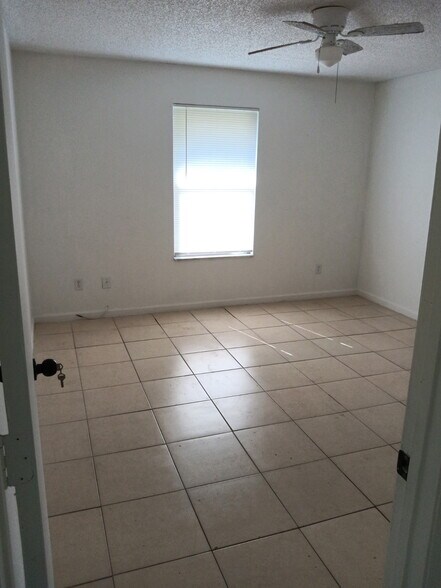 More Photos Of 7619 Indian Lakes Dr and 5126 Ricker Rd, Jacksonville Apartments For Sale