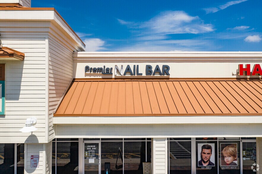 More Photos Of 8975 Race Track Rd, Tampa Unknown For Lease