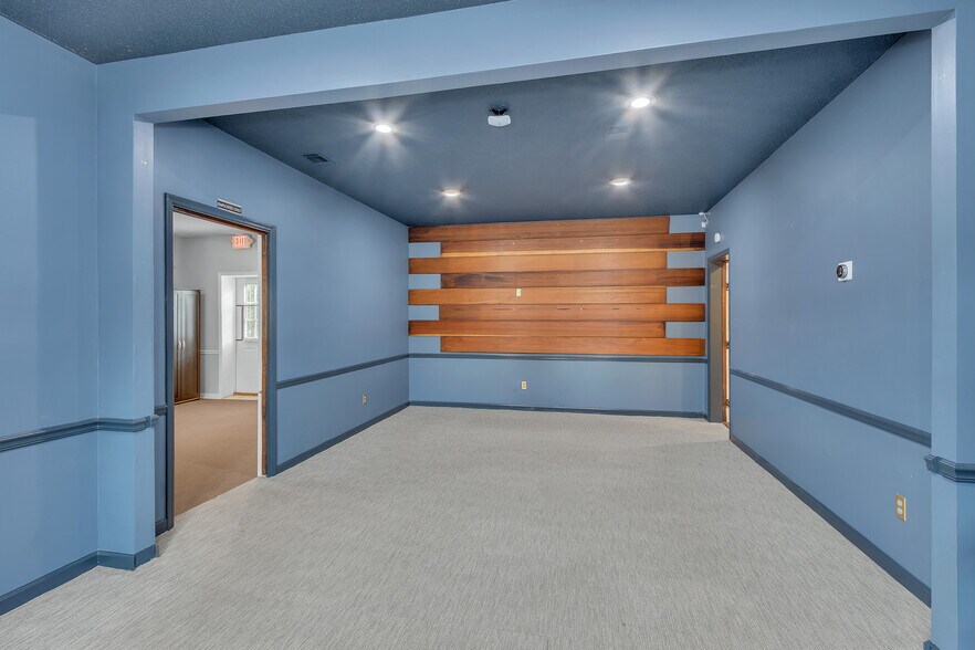 More Photos Of 1918 Central Ave, Augusta Office For Lease