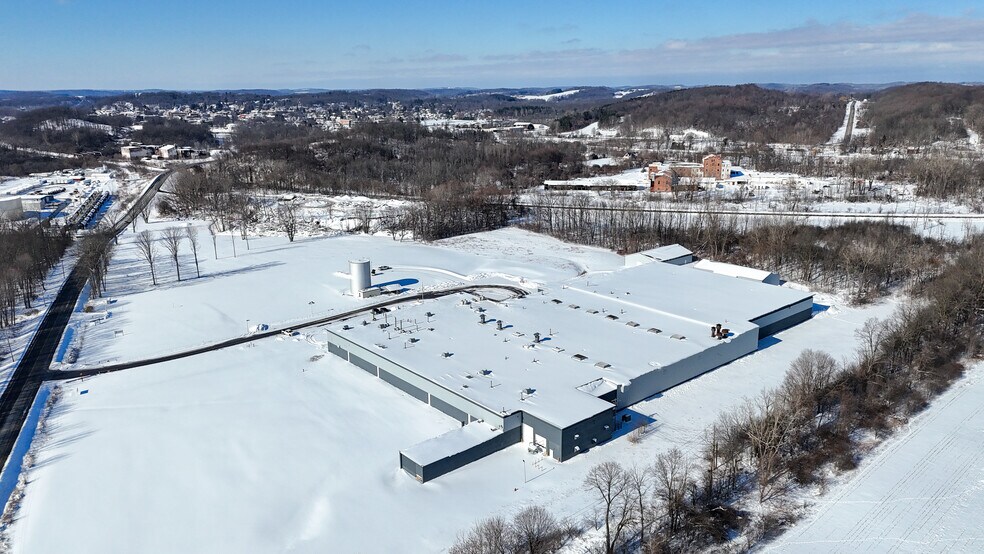 More Photos Of 8673 Lyons Marengo Rd, Lyons Manufacturing For Lease